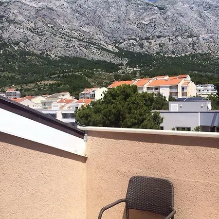3 Minutes From The Beach * Baska Voda