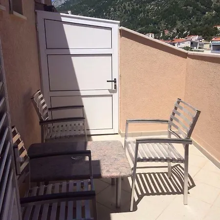 3 Minutes From The Beach