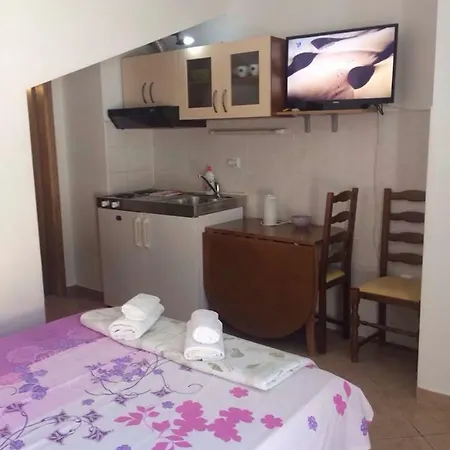 3 Minutes From The Beach Apartment *